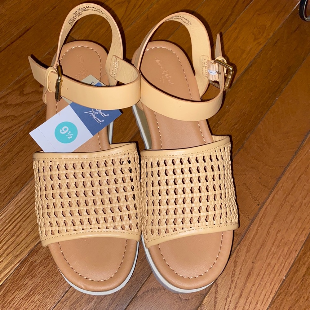 UNIVERSAL THREAD MEMORY FOAM Alba Platform Sandals - Thread Tan